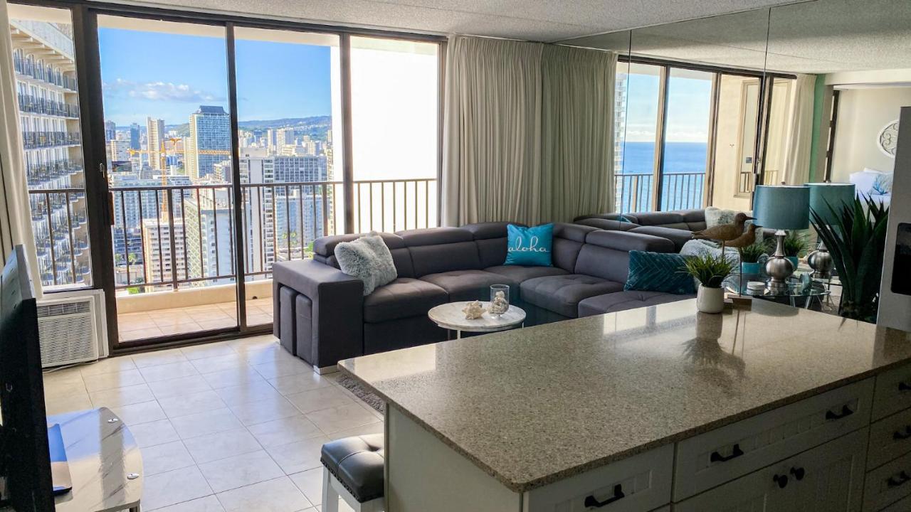 The Makai Suite At The Waikiki Banyan Honolulu Exterior photo